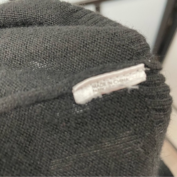 [L] Buffalo David Bitten Black Off The Shoulder Fringe Edge Long Sleeve Sweater - Picture 9 of 9